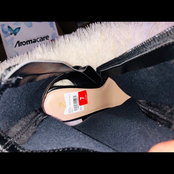 BCBG desire stretch boots - Picture 5 of 6